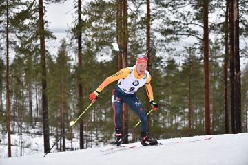 Pystyykö Benedikt Doll pitämään Johannes Bön takanaan Lenzerheiden takaa-ajossa? Riittääkö suomalaisten vauhti pisteille?