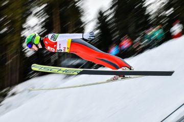 Olympiamitalin tuoksua ilmassa - Ilkka Herolalta huippuonnistuminen yhdistetyn mäkiosuudella