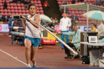 Peräti 10 suomalaista kilpailee keskiviikkona Norjassa - Jakob Ingebrigtsen testaa 800 metriä